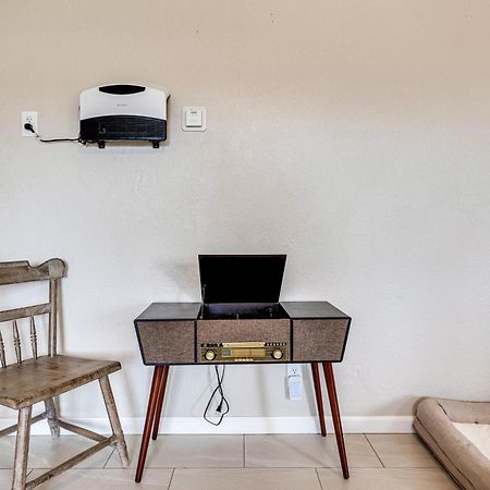 Convenient Joshua Tree Apartment - Walk To Town! Ngoại thất bức ảnh
