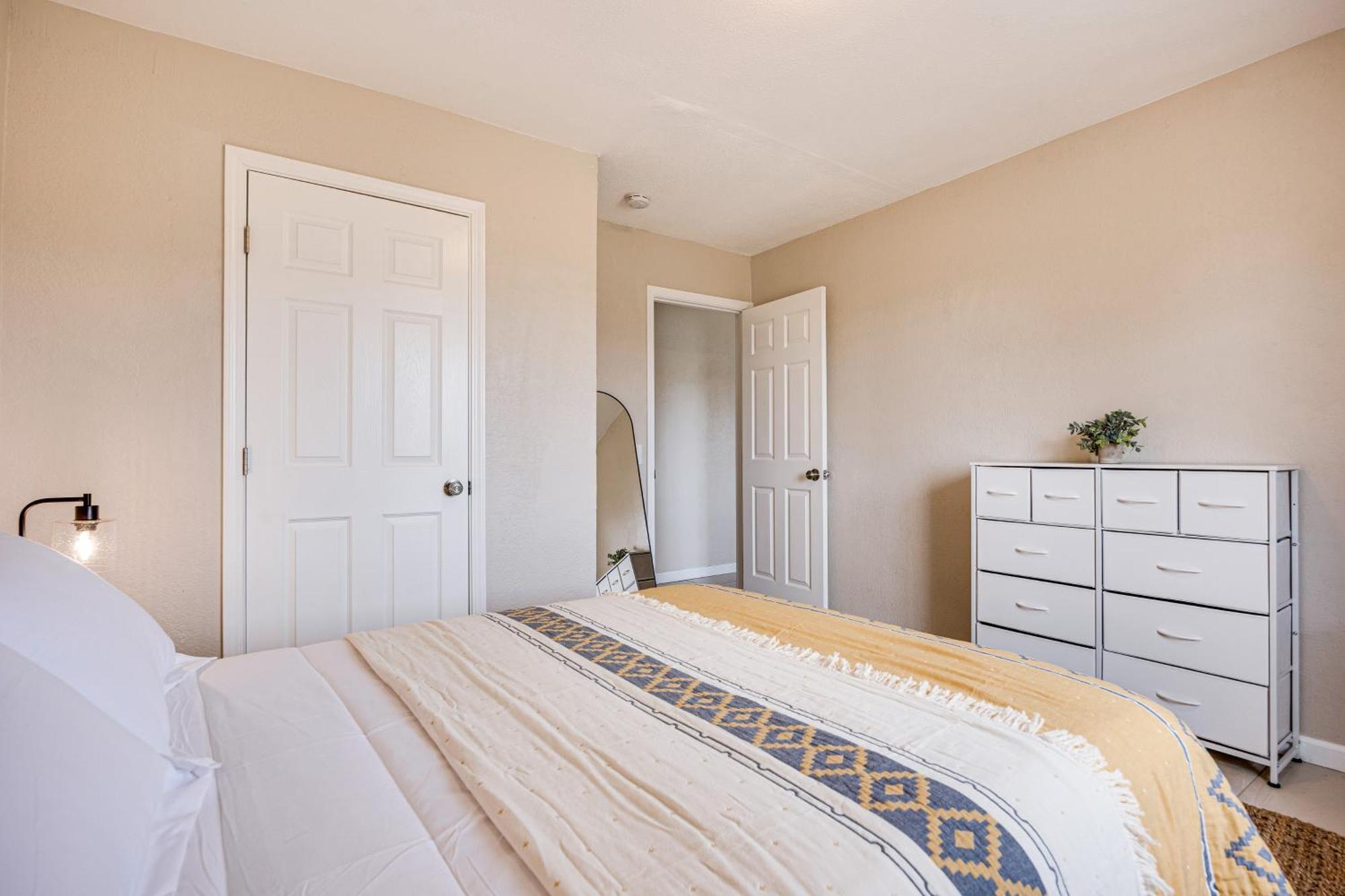 Convenient Joshua Tree Apartment - Walk To Town! Ngoại thất bức ảnh