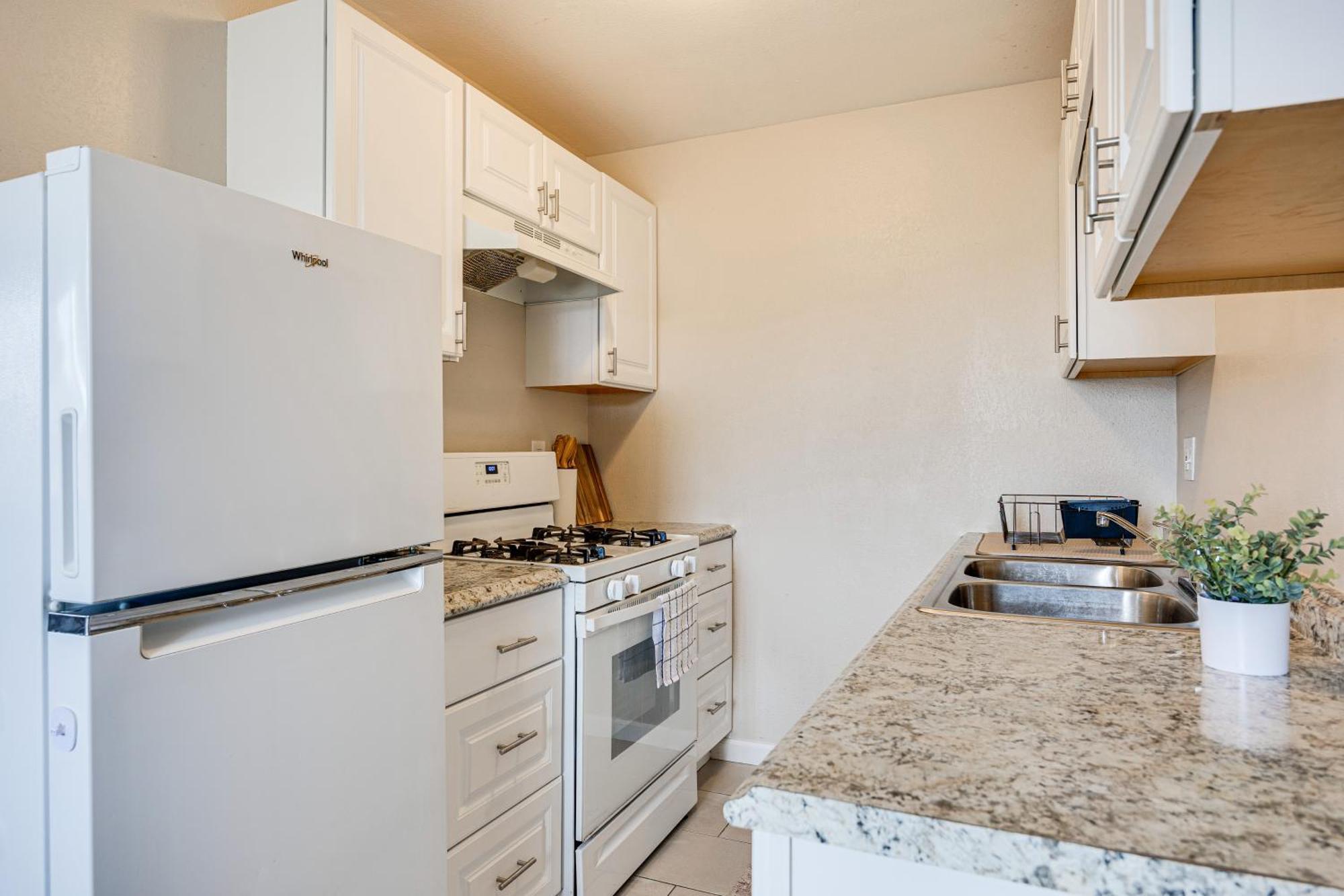 Convenient Joshua Tree Apartment - Walk To Town! Ngoại thất bức ảnh